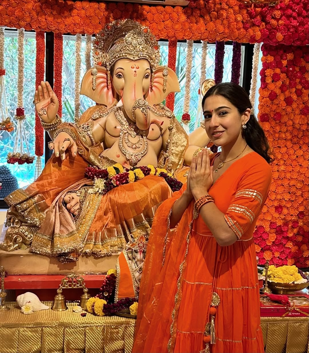 8 Celeb Inspired Orange Ethnic Outfit For Navratri Day 7